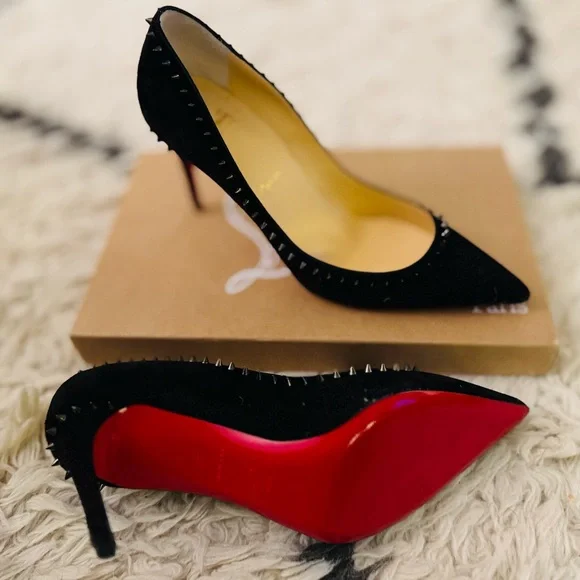 Christian Louboutin Anjalina Studded Pointed Toe Pump - Size 37 (7) - Picture 7 of 8